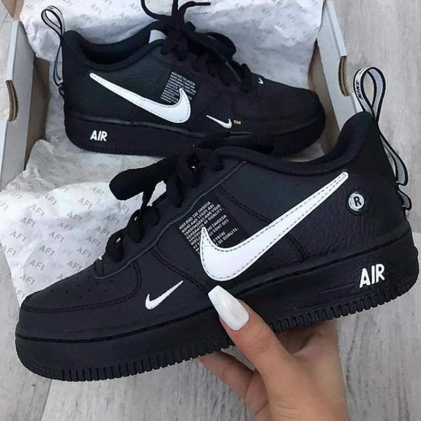 NIKE AIRFORCE UTILITY 1